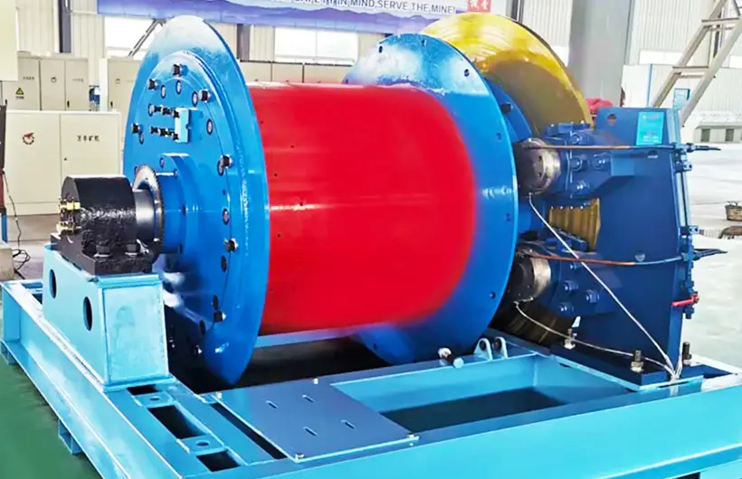 Torno de izaje minero JTP con motor de imanes permanentes integrado
